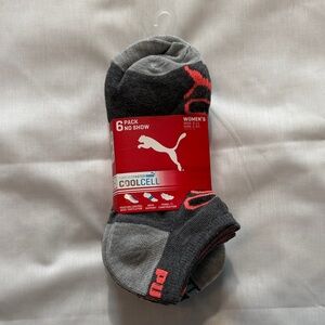 Puma Women’s Gray No Show Socks - 6 Pack

Size 9-11